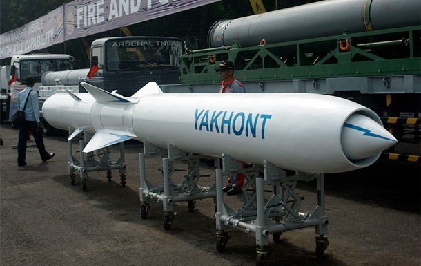 Удари не будуть  примітивними : Росія накопичує ракети