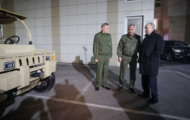 Путін знову відвідав військовий штаб у Ростові
