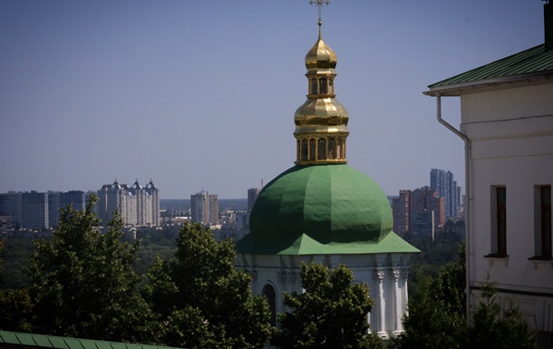 Kiev Pechersk Lavra switched to the New Julian calendar