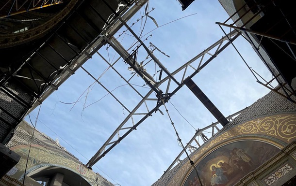 В Одессе подтопило поврежденный ракетным ударом Спасо-Преображенский собор