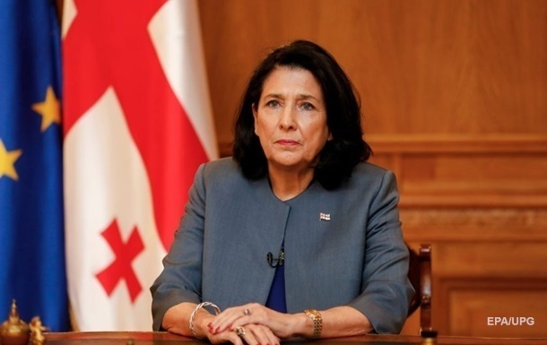 Правящая партия Грузии решила не называть Зурабишвили президентом