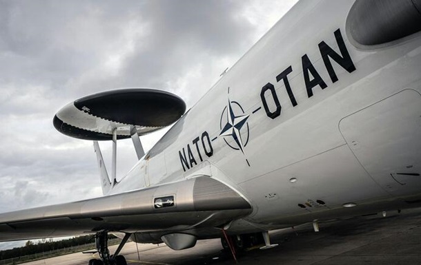 НАТО заменит самолеты AWACS на новые Boeing E-7A Wedgetail
