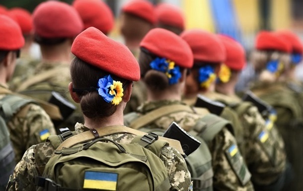 МО: В Україні на полі бою найбільша в новітній історії кількість жінок