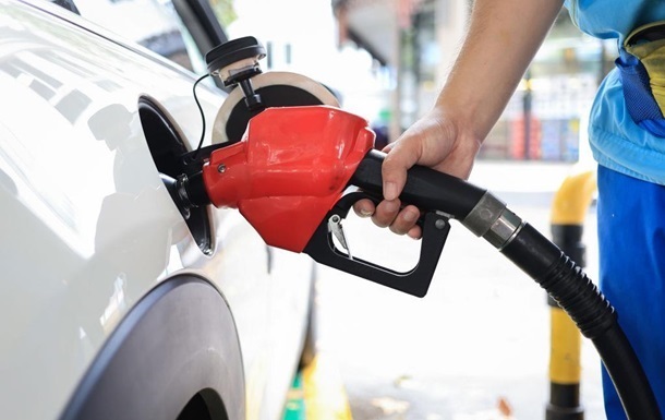 Prices for petrol and diesel have been lowered at petrol stations