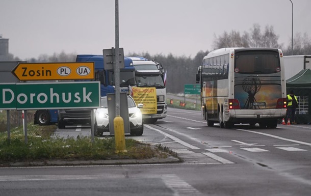 В Польше анонсировали расширение блокады на границе