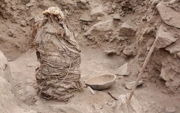 У Перу археологи знайшли тисячолітні мумії дітей