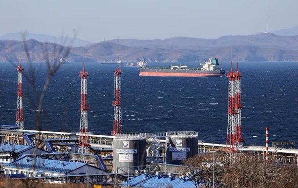 Танкерні компанії відмовляються возити російську нафту - ЗМІ