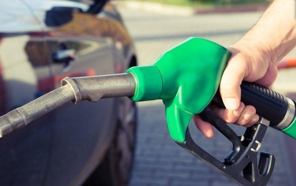Мережі АЗС підвищили ціни на бензин та дизпаливо після  чорної п ятниціі 