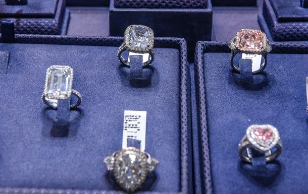 ЗМІ: Єврокомісія погодила заборону алмазів РФ