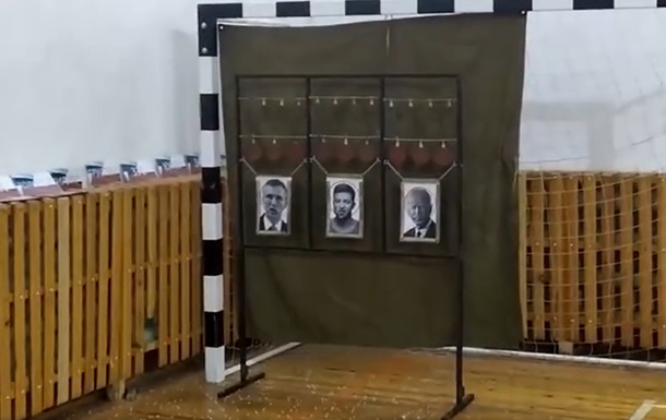 В РФ дітей вчили стріляти в мішені з портретами Зеленського і Байдена