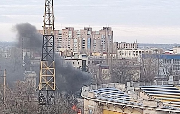 В Луганске взорвался автомобиль: оккупанты сообщили о гибели  депутата 