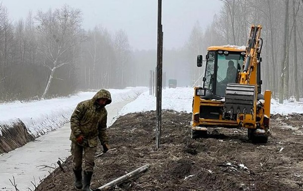 На кордоні з Білоруссю будують нові оборонні споруди