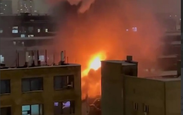 У центрі Москви загорівся завод 