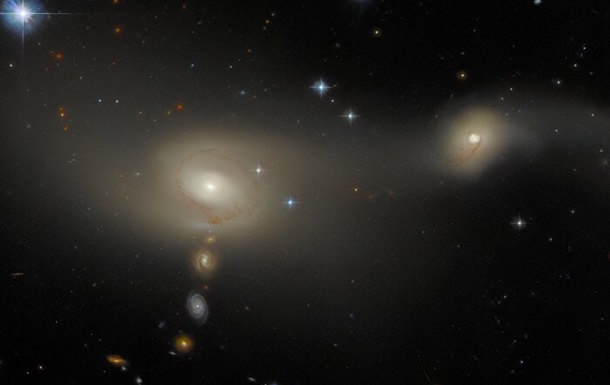 Hubble сфотографував взаємодіючу систему галактик у сузір’ї Мікроскоп
