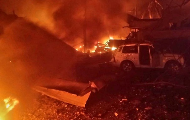 В Одессе обломки сбитых дронов вызвали пожар, есть пострадавшие