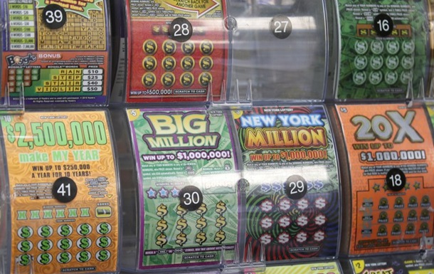 Американец  выбросил  лотерейный билет с миллионным призом