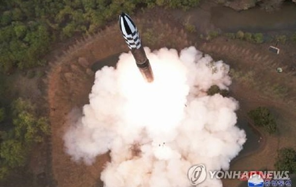 КНДР вдруге за добу запустила балістичну ракету в бік Японського моря
