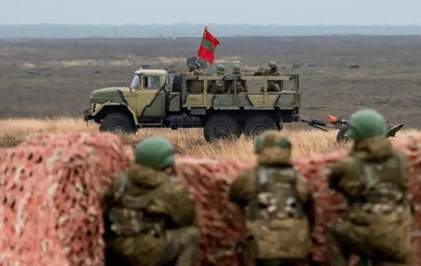 Російські військові влаштували стрілянину у Придністров ї