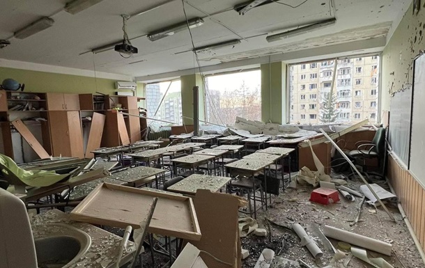 Удар по Львову: пошкоджено три школи і дитсадок