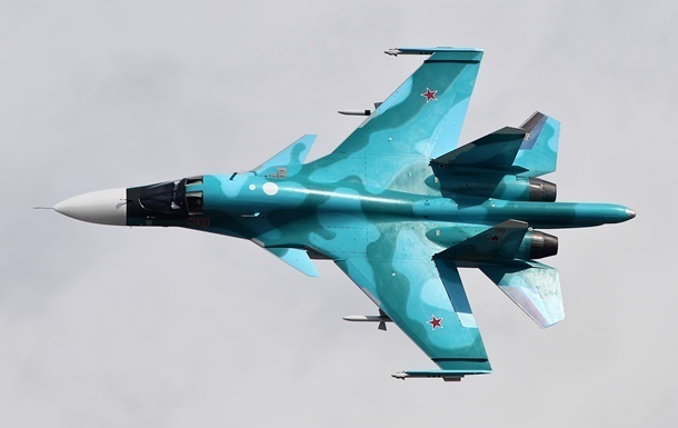 РФ в 2023 році зробила вдвічі менше літаків Су-34М, ніж в 2022