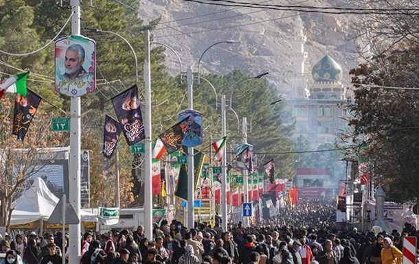 В Ірані коло могили Сулеймані прогриміли вибухи: загинуло понад 100 людей