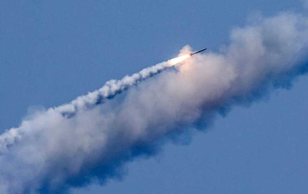 Над Дніпропетровщиною ППО збила дві ворожі ракети