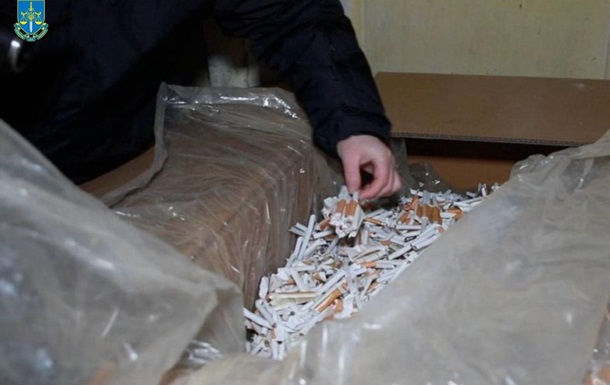На Черкащині припинено діяльність підпільної тютюнової фабрики