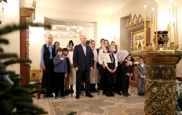 Кремль відбирав сім ї ліквідованих окупантів на зустріч з Путіним - ISW