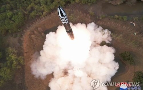 В КНДР заявили об испытаниях ракеты с гиперзвуковой боеголовкой