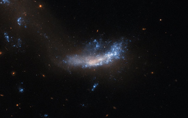 Телескоп Hubble показав невелику галактику в сузір ї Лева
