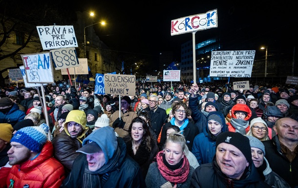 В Словакии прошел один из крупнейших митингов против правительства Фицо