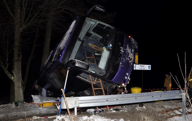 В Польше попал в аварию украинский автобус, есть пострадавшие
