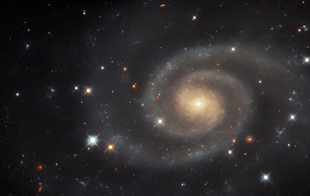 Hubble сфотографировал спиральную галактику в созвездии Геркулеса