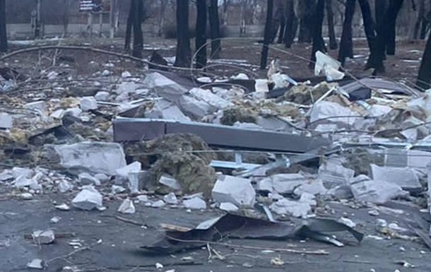 Оккупанты атаковали ракетами Мирноград: есть погибший и пострадавшая