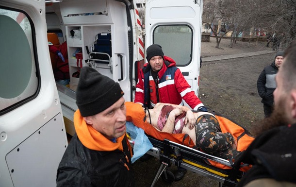 Ракетний удар Росії: у Києві 40 поранених