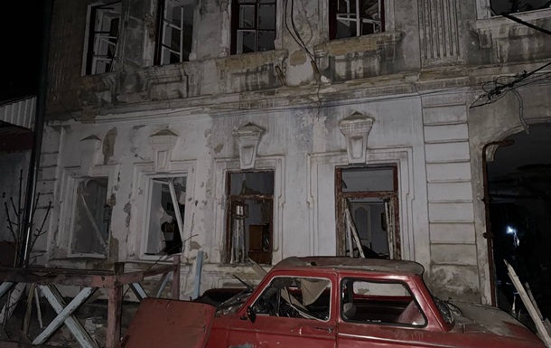 Атака БпЛА: враг попал в гражданскую инфраструктуру Одессы и Николаева
