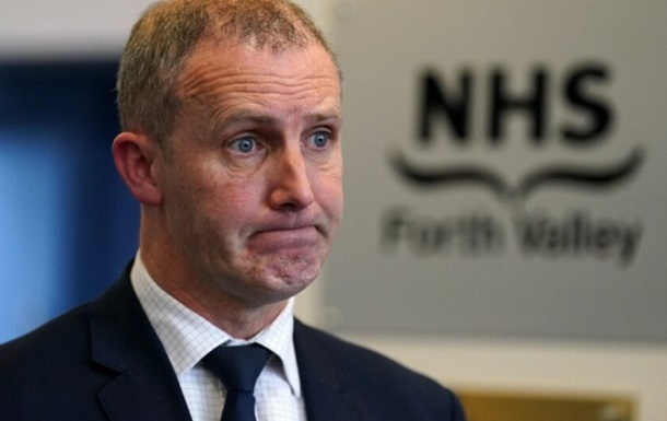 Министр здравоохранения Шотландии ушел в отставку после скандала с iPad