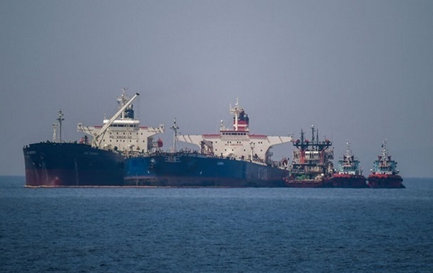 Нефтяной флот России сокращается на фоне санкций - СМИ