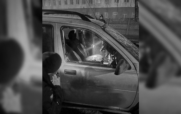 У Чернігові в автомобілі пролунав вибух: загинула пасажирка