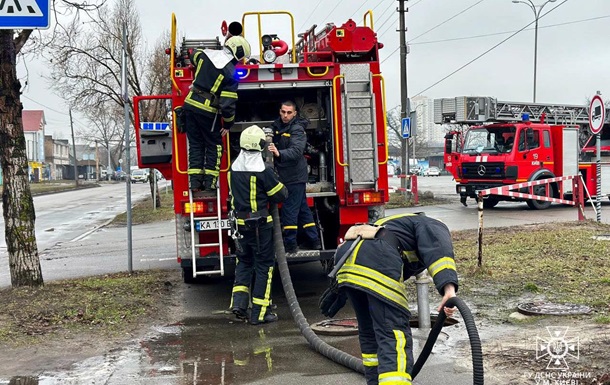У Києві сталася пожежа у гімназії
