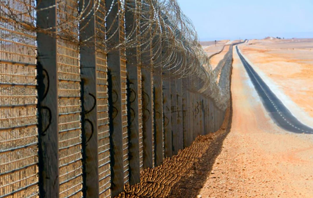 Египет строит стену на границе с сектором Газа - СМИ