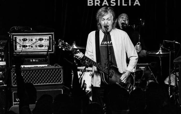 Украденную бас-гитару Пола Маккартни нашли спустя 50 лет