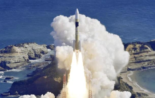 Японія запустила у космос важку ракету-носій із двома супутниками