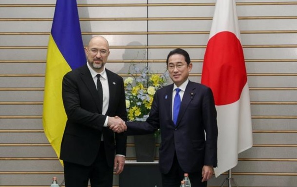Япония предоставит Украине $12 млрд помощи - Шмыгаль
