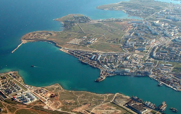 ВМС объяснили, почему корабли врага вынуждены заходить в Севастополь