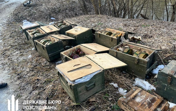 В Сумской области обнаружили тайник оружия, оставленного для диверсантов