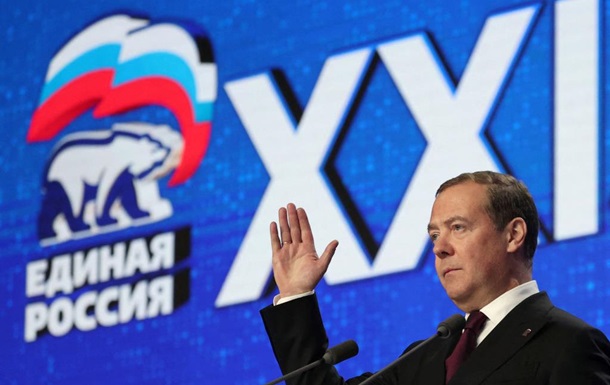 Медведєв очікує  нових керівників  України