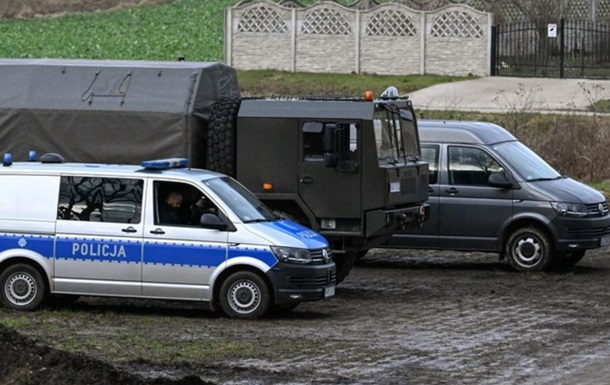 В Польше нашли три неизвестные предметы, упавшие с неба - СМИ