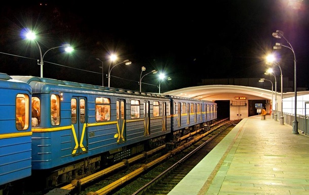 В Киеве возобновит работу станция метро Днепр