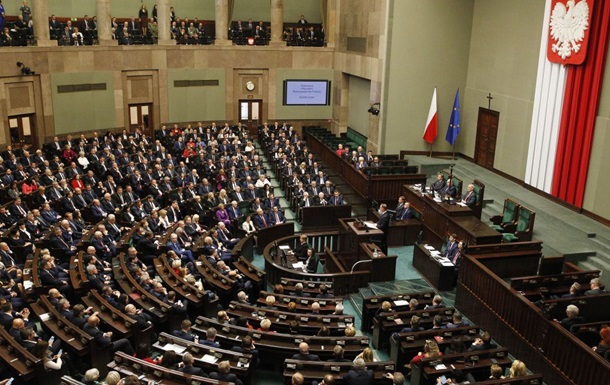 В Польше приняли постановление о санкциях на агропродукцию из РФ и Беларуси
